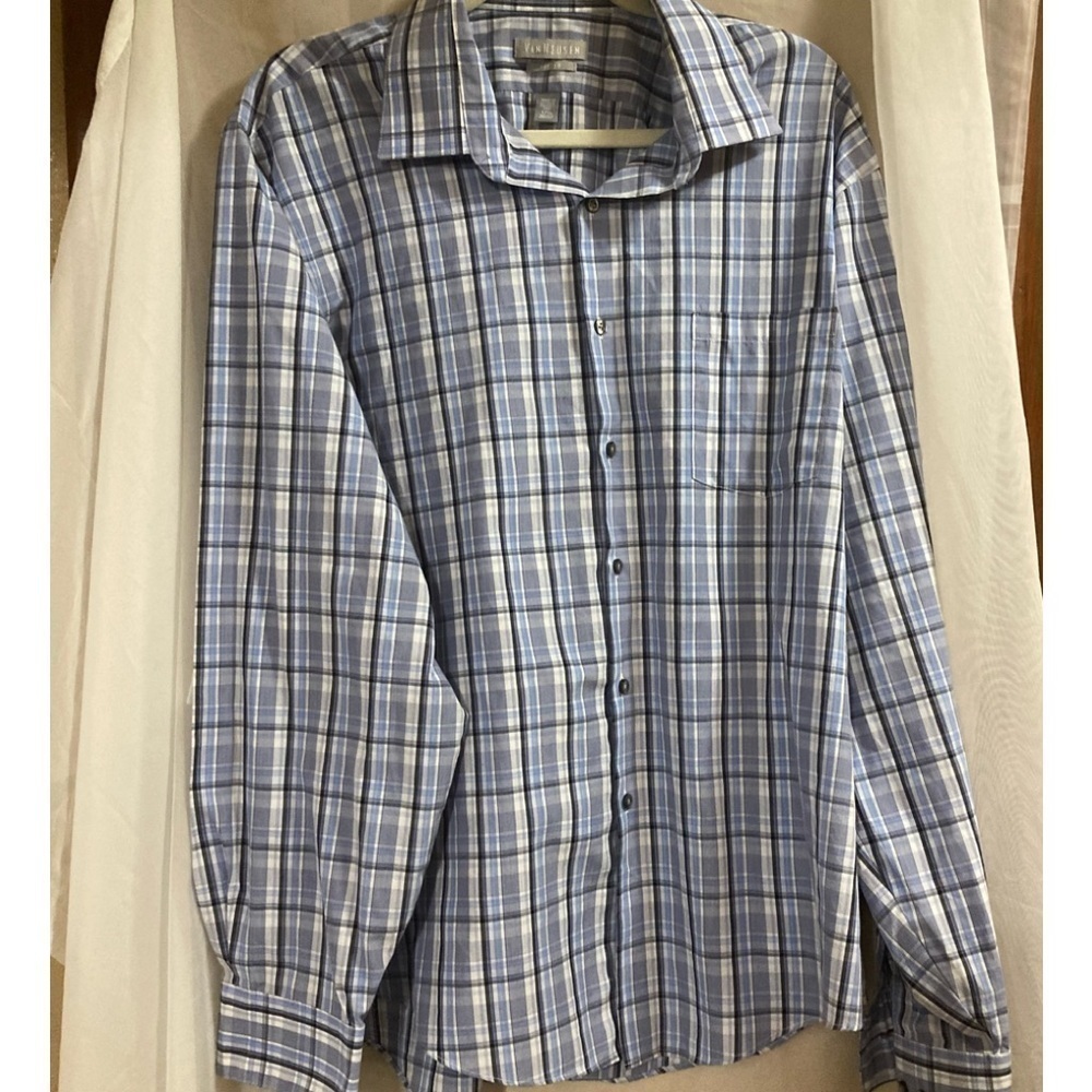 Van Heusen fitted button down shirt